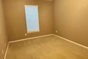 1002 Yaupon Square Ln, Houston, TX 77008 - Photo 11
