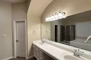 1002 Yaupon Square Ln, Houston, TX 77008 - Photo 15