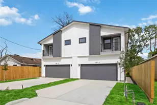 6610 Ezzard Charles Ln, Houston, TX 77091 - Photo 3