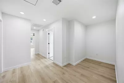 6610 Ezzard Charles Lane #A/B, Houston, TX 77091 - Photo 27