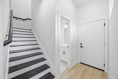 6610 Ezzard Charles Lane #A/B, Houston, TX 77091 - Photo 5