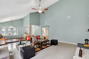 8122 Sandy Glen Ln, Houston, TX 77071 - Photo 7