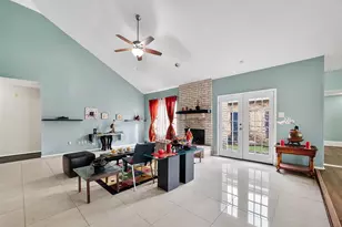 8122 Sandy Glen Ln, Houston, TX 77071 - Photo 9