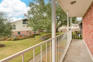 14249 Lost Meadow Ln, Houston, TX 77079 - Photo 3