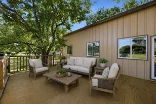 9318 E Creek Bend Dr, Needville, TX 77461 - Photo 25