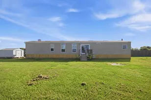 9318 E Creek Bend Dr, Needville, TX 77461 - Photo 33