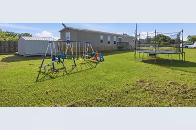 9318 E Creek Bend Drive, Needville, TX 77461 - Photo 3