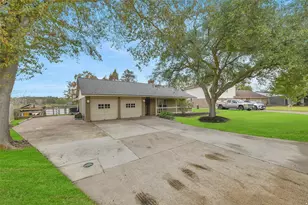 2211 Bayou Dr, League City, TX 77573 - Photo 37