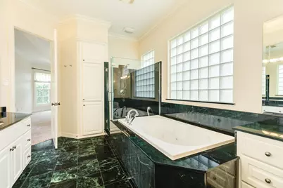 1 Heritage Oak Court, Lake Jackson, TX 77566 - Photo 31