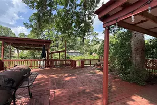 297 Hackberry Ln, Livingston, TX 77351 - Photo 21