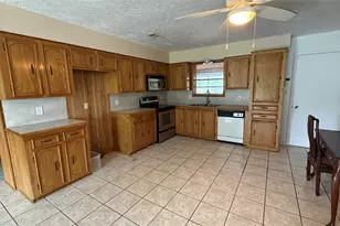 297 Hackberry Ln, Livingston, TX 77351 - Photo 7