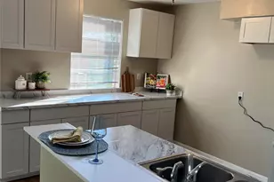 17210 Woodburn Dr, Houston, TX 77049 - Photo 13