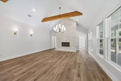 103 Woodland Creek Lane, La Grange, TX 78945 - Photo 9