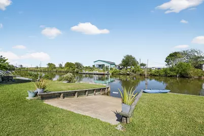 83 County Road 299, Bay City, TX 77414 - Photo 9