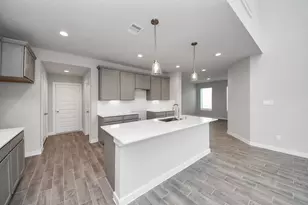 2106 Della Lks Ct, Fresno, TX 77545 - Photo 11