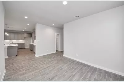 2106 Della Lakes Court, Fresno, TX 77545 - Photo 7