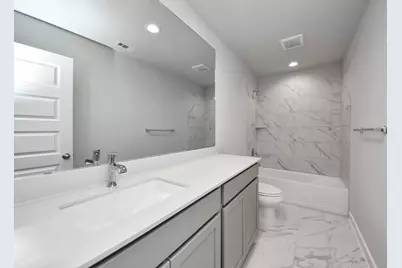 2106 Della Lakes Court, Fresno, TX 77545 - Photo 33