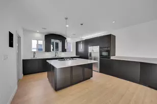 320 Detering St, Houston, TX 77007 - Photo 9