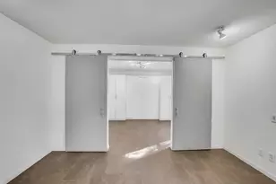 320 Detering St, Houston, TX 77007 - Photo 21