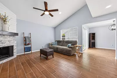 10254 Sunwood Drive, Houston, TX 77041 - Photo 19