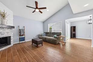 10254 Sunwood Dr, Houston, TX 77041 - Photo 19
