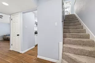 10254 Sunwood Dr, Houston, TX 77041 - Photo 9