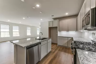 3011 Wicker Lane, Pinehurst, TX 77362 - Photo 11