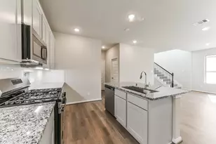 3011 Wicker Ln, Pinehurst, TX 77362 - Photo 11