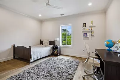 10801 Long Shadow Lane, Hunters Creek Village, TX 77024 - Photo 25