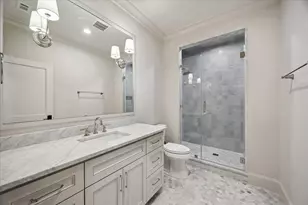 10801 Long Shadow Ln, Hunters Creek Village, TX 77024 - Photo 27
