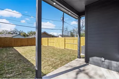 7330 Saint Lo Road #B, Houston, TX 77033 - Photo 23