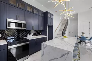 7330 St Lo Rd, Houston, TX 77033 - Photo 9