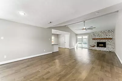 2515 Blue Willow Drive, Houston, TX 77042 - Photo 3