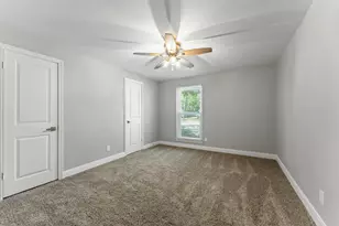 2515 Blue Willow Dr, Houston, TX 77042 - Photo 9