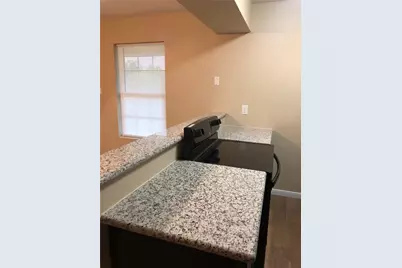704 Ave B #5, La Marque, TX 77568 - Photo 3