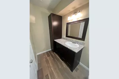 704 Ave B #5, La Marque, TX 77568 - Photo 9