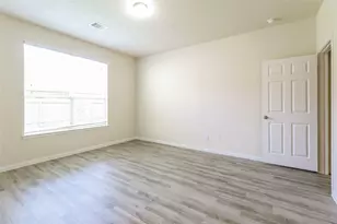 9743 Tura Dr, Houston, TX 77044 - Photo 7