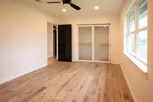 117 W Mahan St, Richwood, TX 77531 - Photo 17