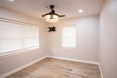 117 W Mahan Street, Richwood, TX 77531 - Photo 25