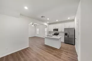 708 W Dallas St, Conroe, TX 77301 - Photo 11