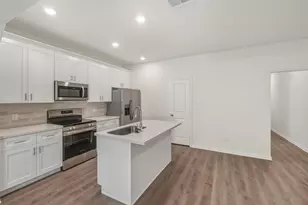 708 W Dallas St, Conroe, TX 77301 - Photo 5