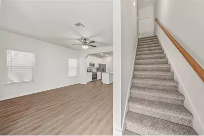 708 West Dallas Street, Conroe, TX 77301 - Photo 3