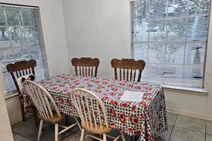 1525 Calvit St, Hempstead, TX 77445 - Photo 5