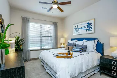 2033 S Gessner Road #2310, Houston, TX 77063 - Photo 7
