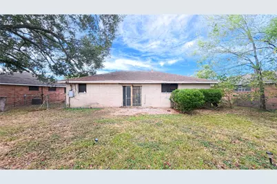 14531 Essendine Lane, Houston, TX 77045 - Photo 11