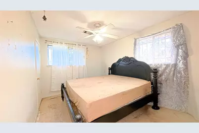 14531 Essendine Lane, Houston, TX 77045 - Photo 5