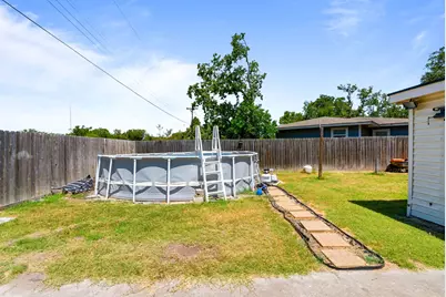 324 Woodlawn Street, Sinton, TX 78387 - Photo 25