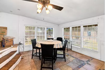 324 Woodlawn Street, Sinton, TX 78387 - Photo 11