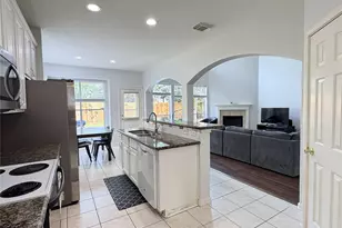 1031 Norfolk Dr, Pearland, TX 77584 - Photo 9