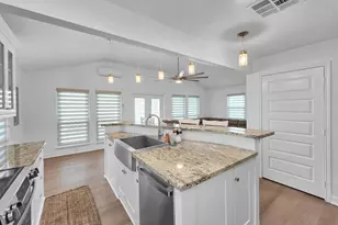 159 Ocean View Dr, Port Bolivar, TX 77650 - Photo 23